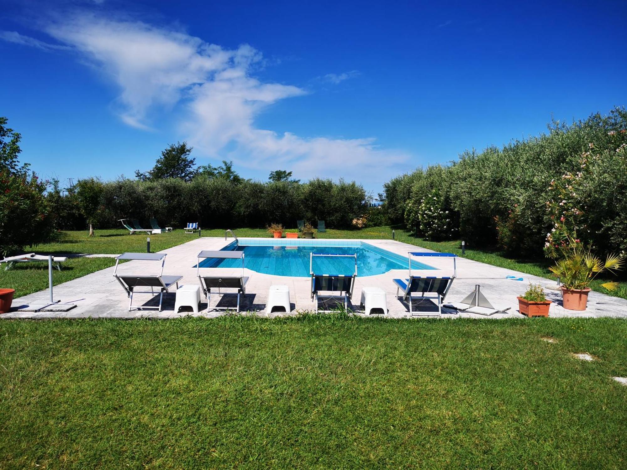 Casa Ghirlanda Con Piscina E Campo Da Tennis Lazise Bagian luar foto