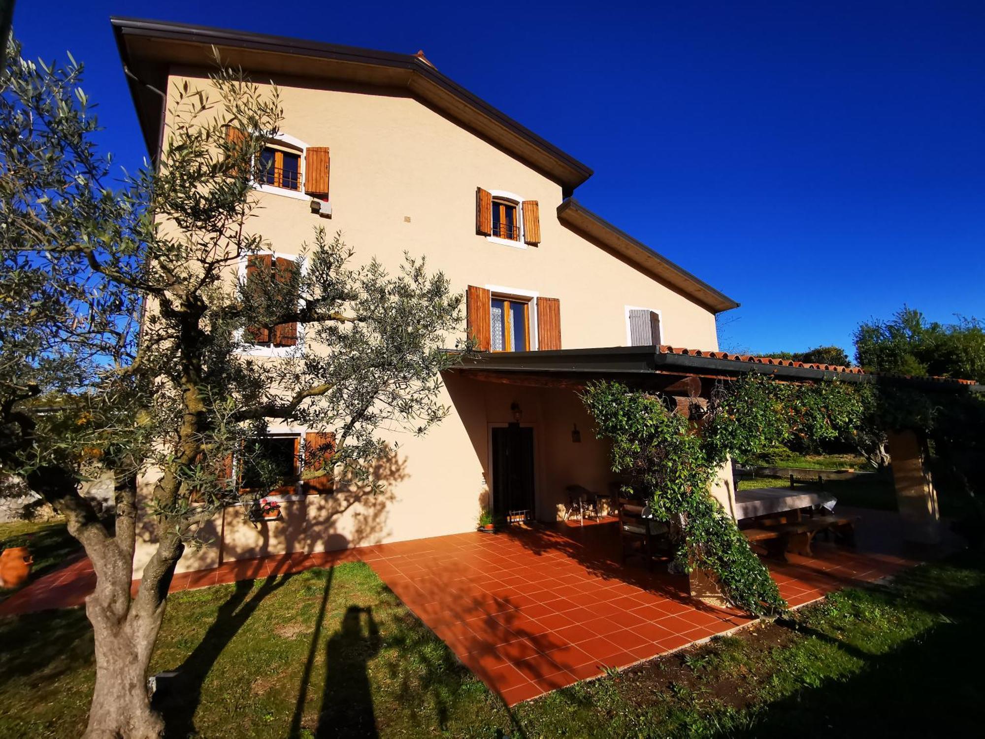Casa Ghirlanda Con Piscina E Campo Da Tennis Lazise Bagian luar foto