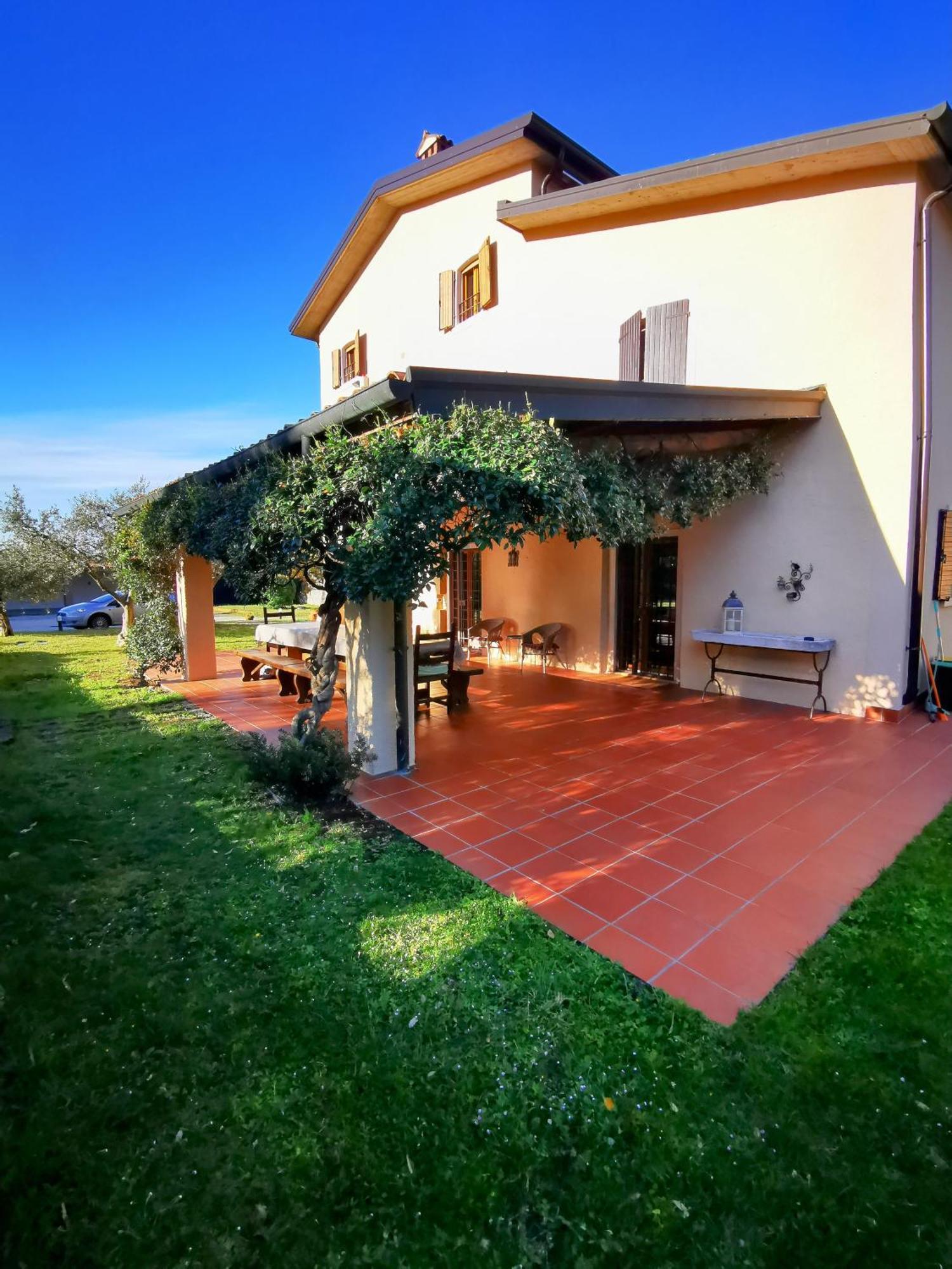 Casa Ghirlanda Con Piscina E Campo Da Tennis Lazise Bagian luar foto