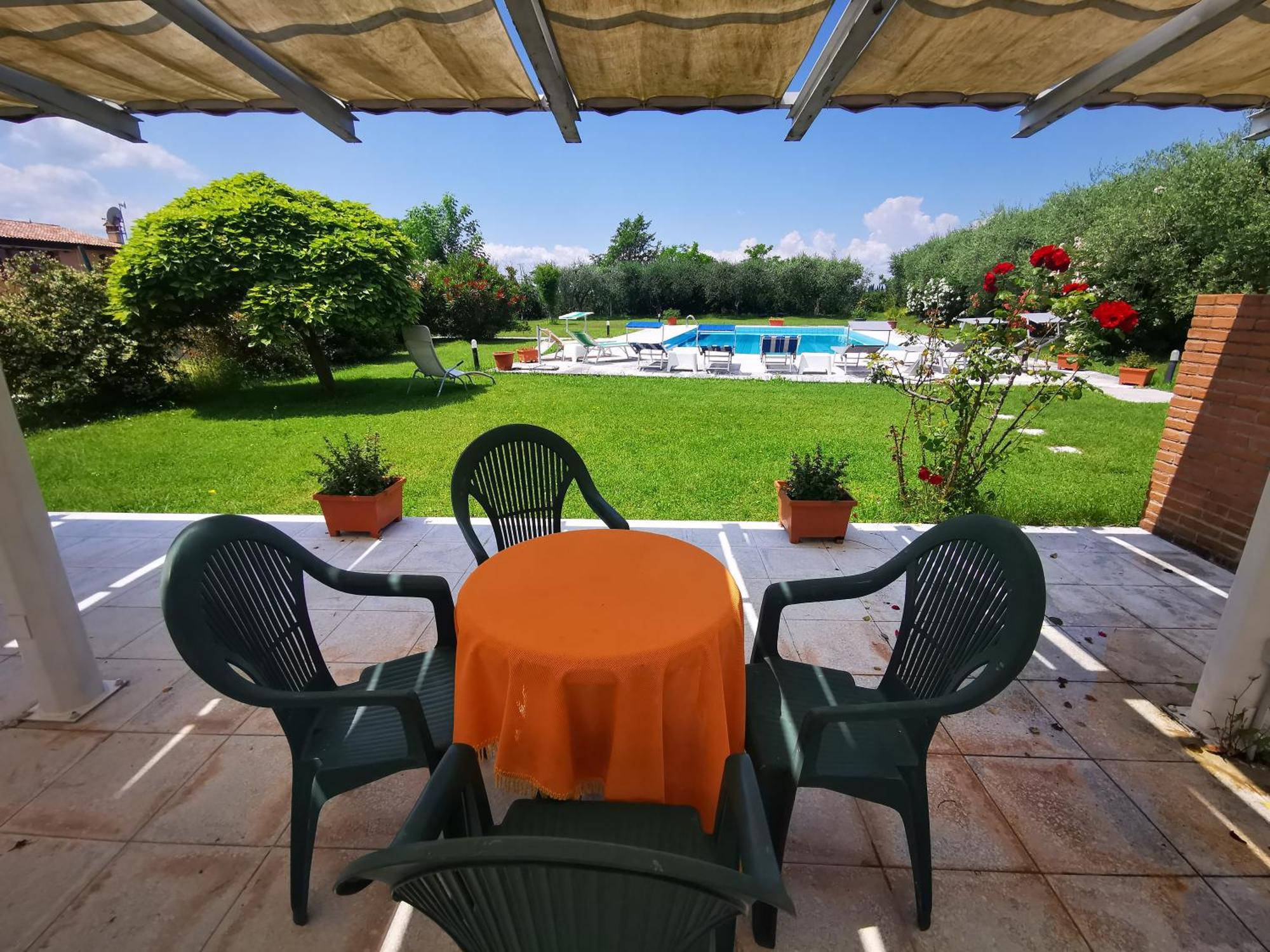 Casa Ghirlanda Con Piscina E Campo Da Tennis Lazise Bagian luar foto